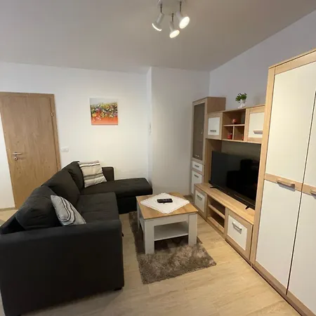 Apartma Kiki *